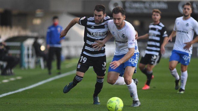 El FC Cartagena consigue un nuevo punto tras empatar ante el Tenerife (0-0) 1 El FC Cartagena consigue un nuevo punto tras empatar ante el Tenerife (0-0)