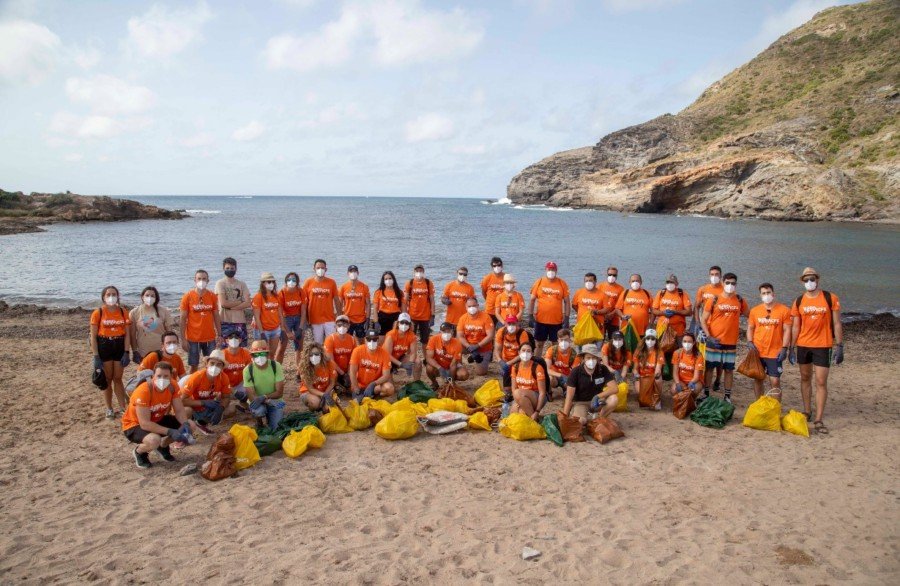 Soltec y ANSE limpian Cala Reona para concienciar de la importancia de cuidar el medioambiente en una iniciativa para La Mar de Músicas 1 Soltec y ANSE limpian Cala Reona para concienciar de la importancia de cuidar el medioambiente en una iniciativa para La Mar de Músicas
