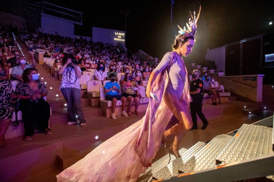 15.000 personas disfrutaron del festival La Mar de Músicas en su 26 edición 1 15.000 personas disfrutaron del festival La Mar de Músicas en su 26 edición