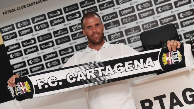 Ortuño: “El Cartagena tiene jugadores importantes que me pueden ayudar y yo a ellos” 1 Ortuño: “El Cartagena tiene jugadores importantes que me pueden ayudar y yo a ellos”