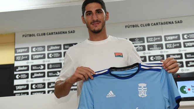 Bodiger: “Vengo a trabajar a tope todos los días para lograr los objetivos del Club” 1 Bodiger: “Vengo a trabajar a tope todos los días para lograr los objetivos del Club”