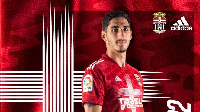 Presentada la segunda equipación Adidas del Efesé para la temporada 21/22 1 Presentada la segunda equipación Adidas del Efesé para la temporada 21/22
