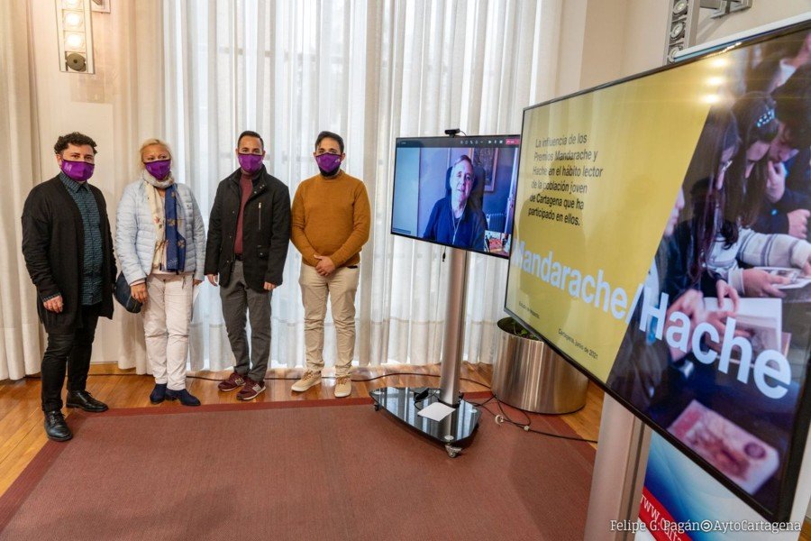 Los Premios Mandarache y Hache presentan su primer Estudio de Impacto 1 Los Premios Mandarache y Hache presentan su primer Estudio de Impacto