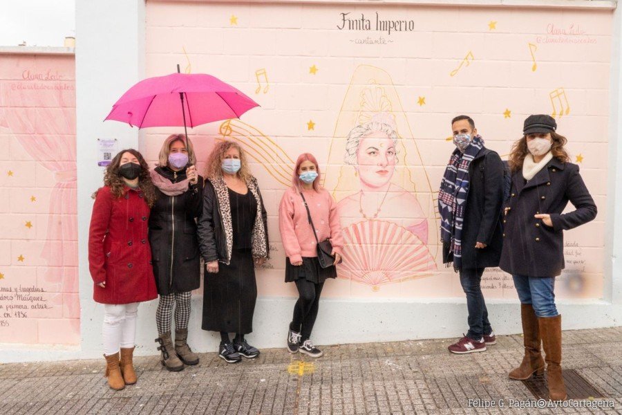 Huellas de Mujer incorpora nuevos murales de mujeres en la calle Sor Francisca Armendáriz 1 Huellas de Mujer incorpora nuevos murales de mujeres en la calle Sor Francisca Armendáriz