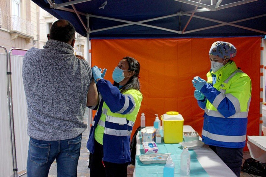 Vacunación sin cita este jueves en Plaza Castellini para primeras dosis y tests de antígenos 1 Vacunación sin cita este jueves en Plaza Castellini para primeras dosis y tests de antígenos