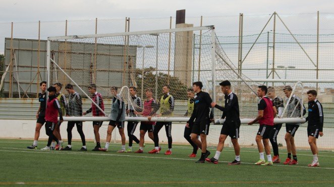 David Garnés dirigirá al Juvenil en Valencia, mientras que el filial despedirá el año con un derbi ante el Imperial. 1 David Garnés dirigirá al Juvenil en Valencia, mientras que el filial despedirá el año con un derbi ante el Imperial.