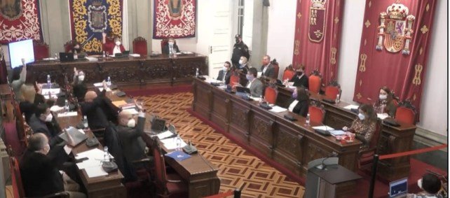 El Gobierno de Arroyo (PP) se arrodilla ante sus jefes de Murcia y se niega a reclamar justicia en los Presupuestos regionales 1 El Gobierno de Arroyo (PP) se arrodilla ante sus jefes de Murcia y se niega a reclamar justicia en los Presupuestos regionales