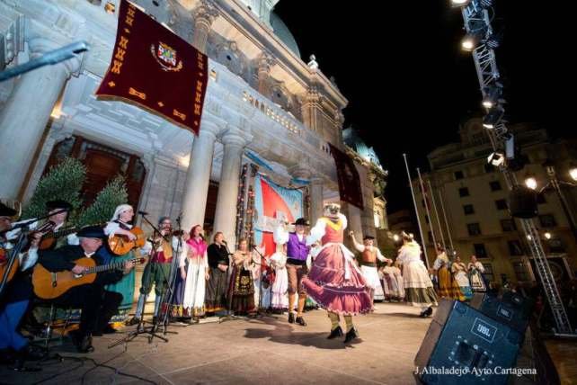 MC instará a recuperar las Cruces de Mayo bajo el exitoso formato potenciado en la Alcaldía de José López 3 Cruces de Mayo 4