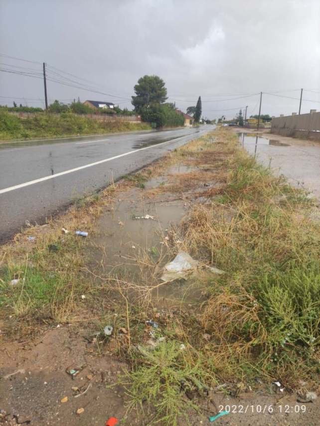 Las breves lluvias siembran el caos en la zona norte reafirmando la incapacidad y desprecio del PP a los barrios y diputaciones de Cartagena 2 arcenes R35 Y36