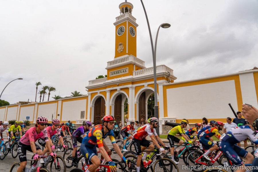 La Vuelta Ciclista a Espa�a sale desde Cartagena.