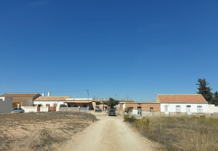 Vista de Los Pinuelas sin alumbrado publico